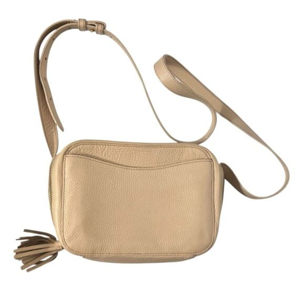 Cuyana Camera Bag Beige Pebbled Leather Crossbody Tassel Zip Adjustable Strap‎